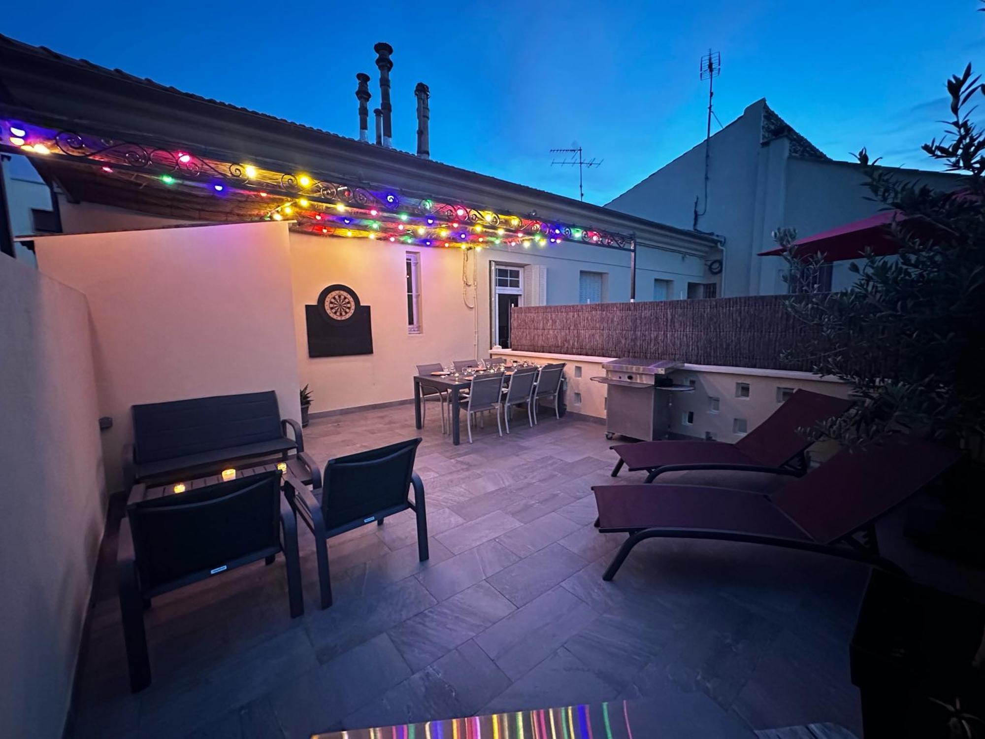 Appartement 4 A 8 Personnes, Spacieux De Standing Classe 4 Etoiles Nîmes Dış mekan fotoğraf
